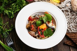 Салат по-одеськи, з тюлечкою (200г)