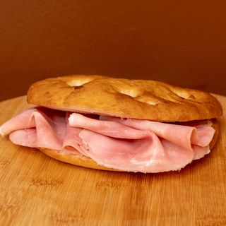 Schiacciata toscana *no glutine* con prosciutto cotto