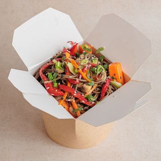 Wok soba vegan