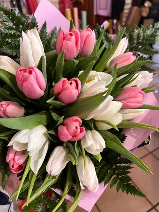 Bouquet tulipani misti bianco e rosa