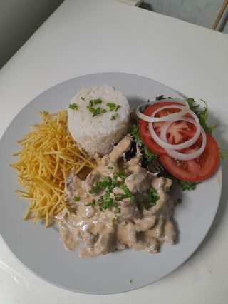 Strogonoff de Frango