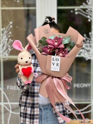 Очарование орхидей + Зайчик