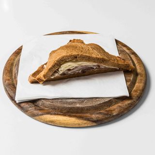 35. Tramezzino baccalà mantecato, rucola e pomodoro