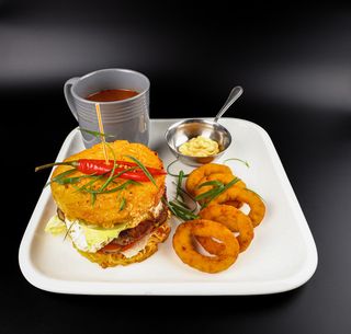 БУРГЕР РАМЕН (420г)