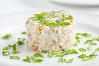 Салат Олів'є (з куркою) (250г)