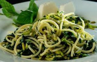 Spaghetti con espinaca