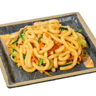P14. Udon con verdure