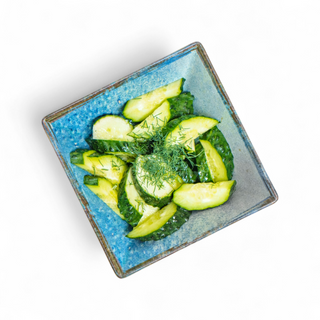 Salată de castraveți verzi 