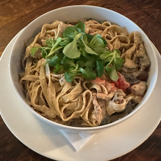 Tagliatelle z kurczakiem i truflami