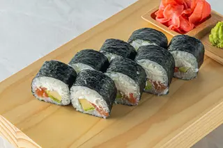 Futomaki avokado syake cheese