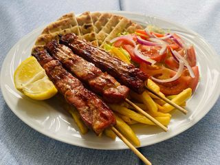 Menù kalamaki suino spiedini