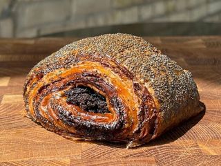 Булочка з маком (160g)