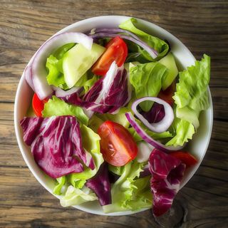 Ensalada De Lechuga Con Setas, Gambas Y Jamón Para 2