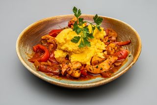 Pui ţărănesc cu mămăliguță