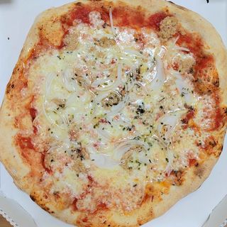 Pizza Atún y cebolla