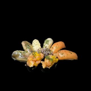 20. Sushi Mixto 8UNDS