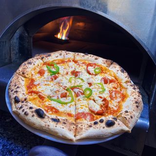 Pizza Pepperoni + coca cola 33cl (ou choix)