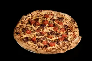 Pizza Sujuk + CUTIE 