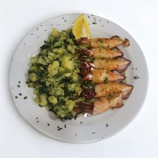 Lignje sa žara  250 gr