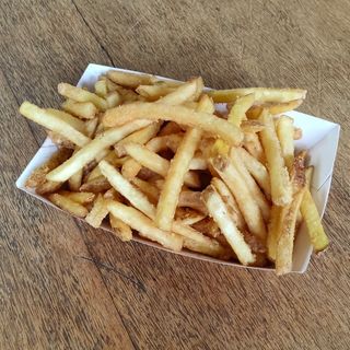 fuente de patatas fritas