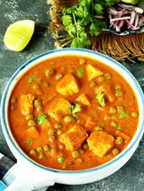 Matar Paneer