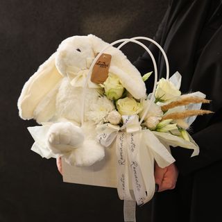 Сумочка з іграшкою (біла)