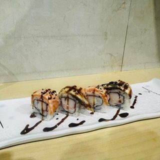 Anguilla roll