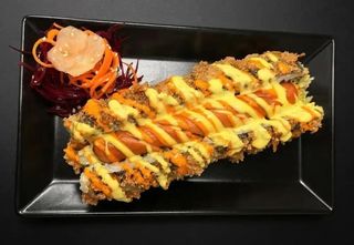 SALMON SUSHI HOTDOG
