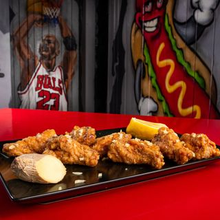 KUNG Fu Wings
