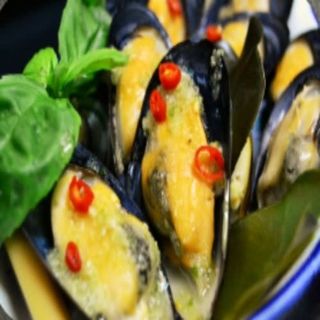 Mejillones Con Pasta De Chile