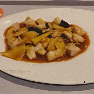 Pollo con funghi e bambù