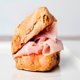 Bocadillo De Jamón York