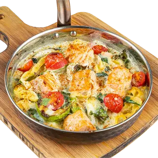 Запечена паста със сьомга (360г)