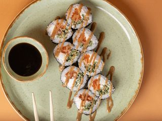 Футомакі з лососем (230g)