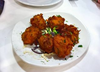 (11) ONION BHAJI /Bhaji De Cebolla