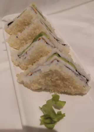 332.Sushi tramezzino gamberi 4 pezzi
