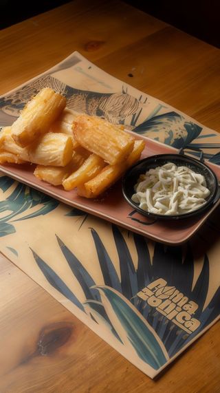 Ración De Yuca Frita (8 Uds.)