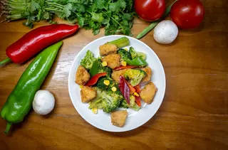 Курица с брокколи с рисом