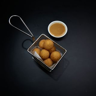 Сырные шарики (10 шт.)