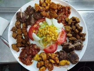 Plato de pinchos mixtos (3 uds.)