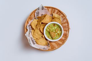 Guacamole Con Totopos