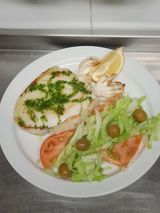 Sepia A La Plancha Con Ensalada