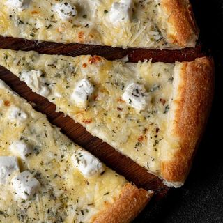 Піца 6 сирів (480г)