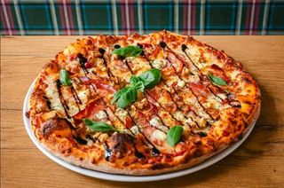 32. Pizza Italiana 32cm