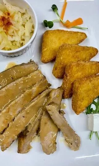 Sporo pečena teletina