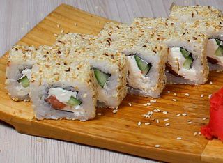 Бонита с кунжутом