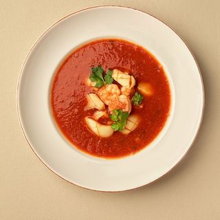Томатний суп по-тосканськи з морепродуктами (300г)
