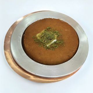 Knafeh set Alsham  - Medium