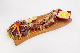 Night and Day grill kobasica