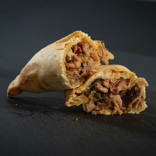 Empanadas Premium Alitas Picantes